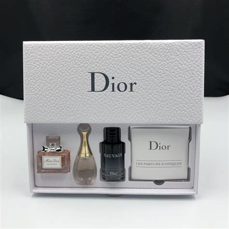 dior miniatuur|Dior miniatures for men.